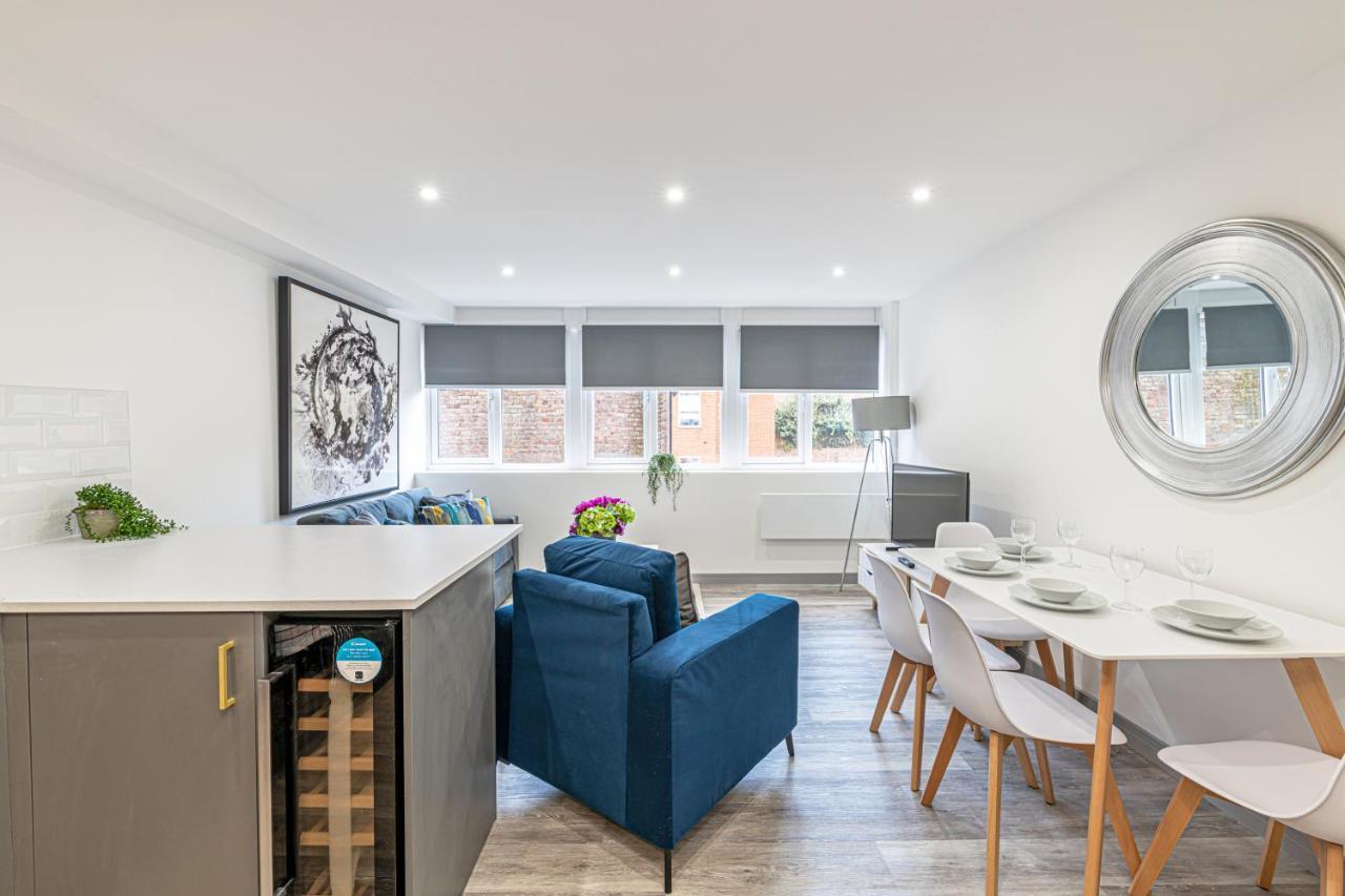 Charles House Serviced Apartments Preston  Bagian luar foto