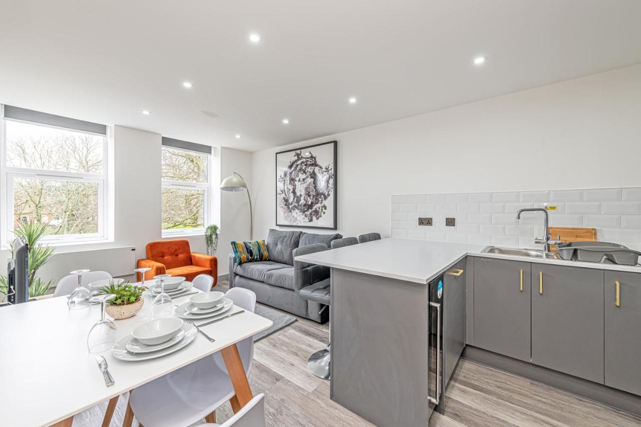 Charles House Serviced Apartments Preston  Bagian luar foto
