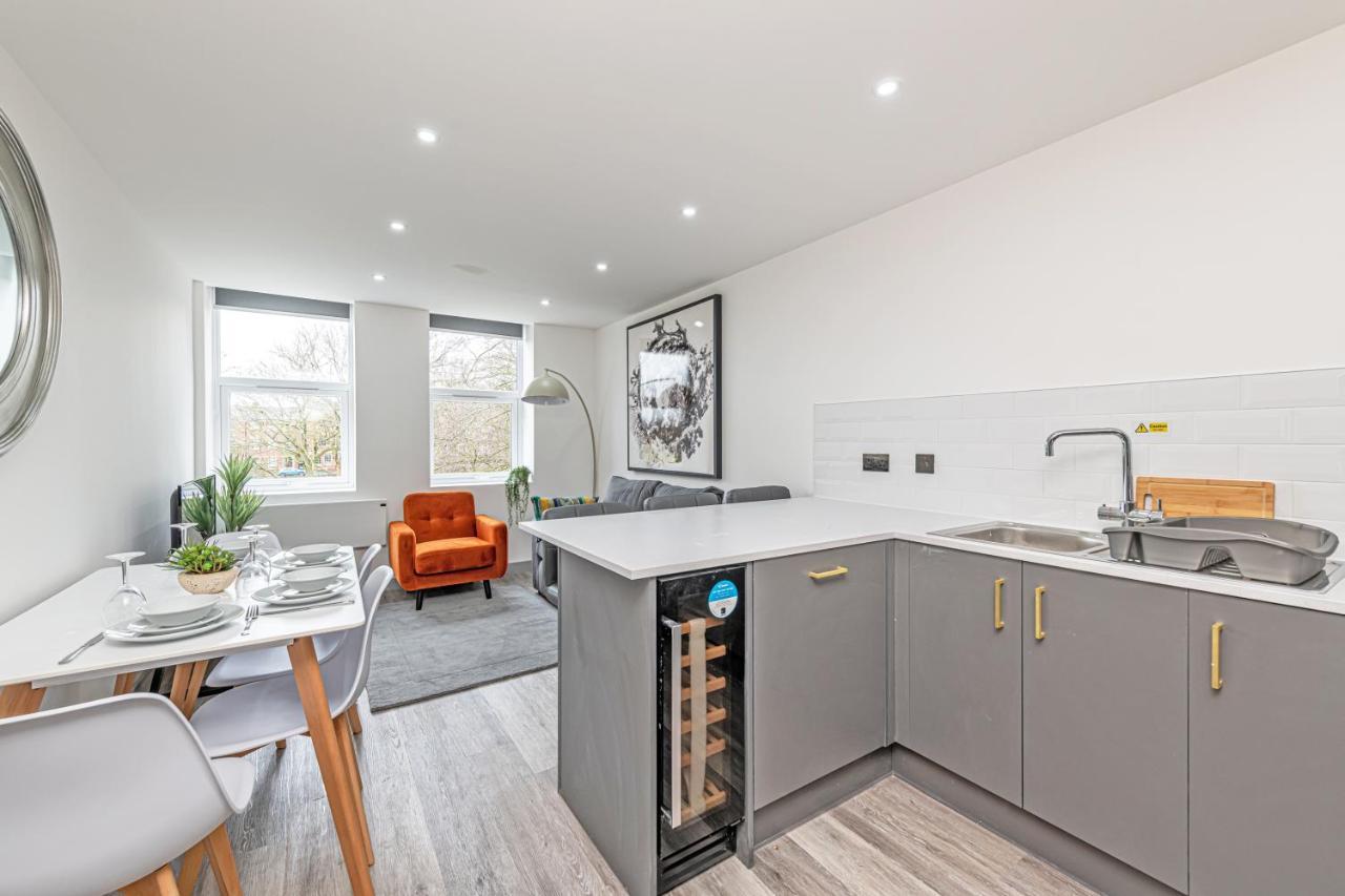 Charles House Serviced Apartments Preston  Bagian luar foto