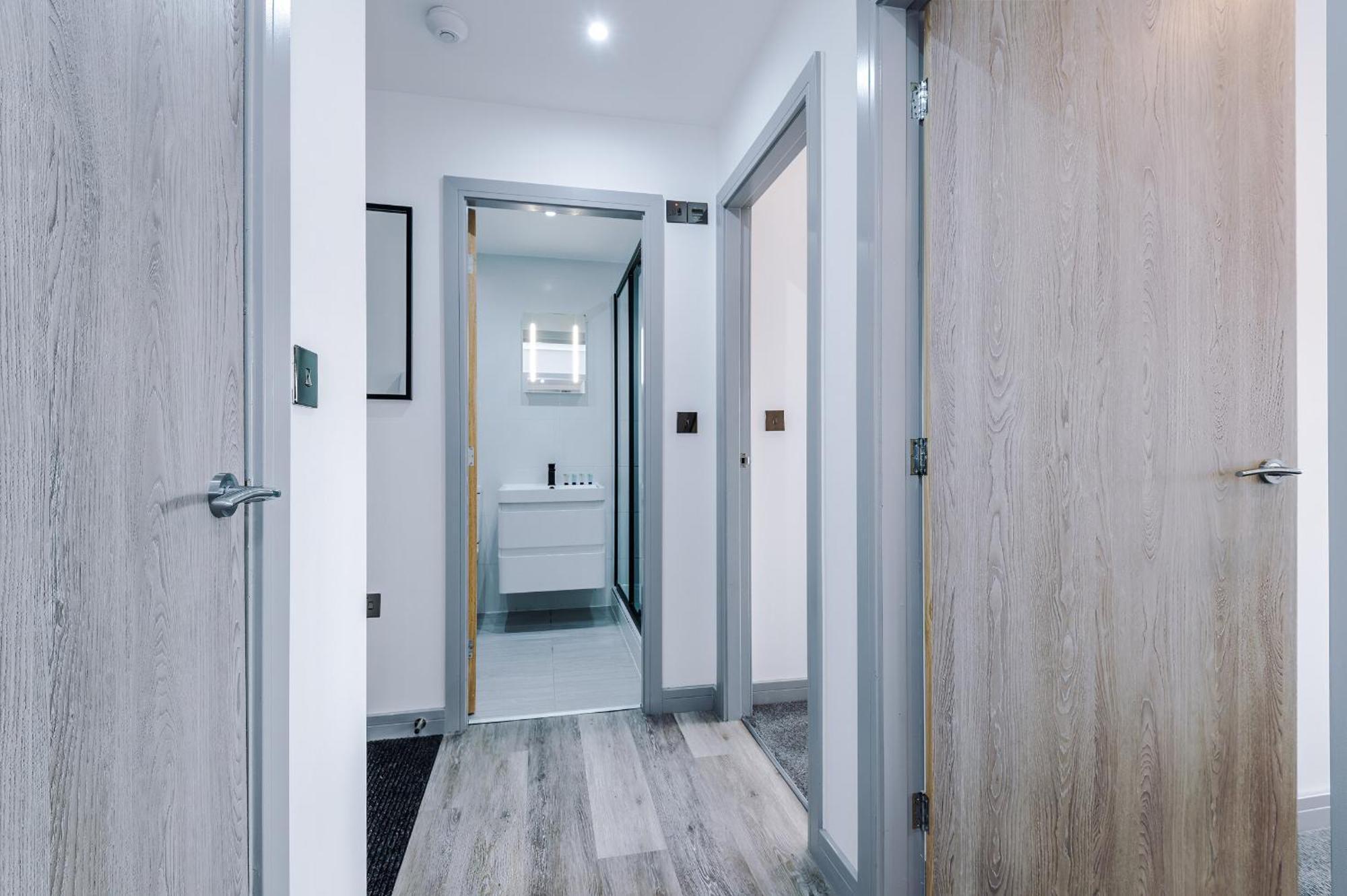 Charles House Serviced Apartments Preston  Bagian luar foto