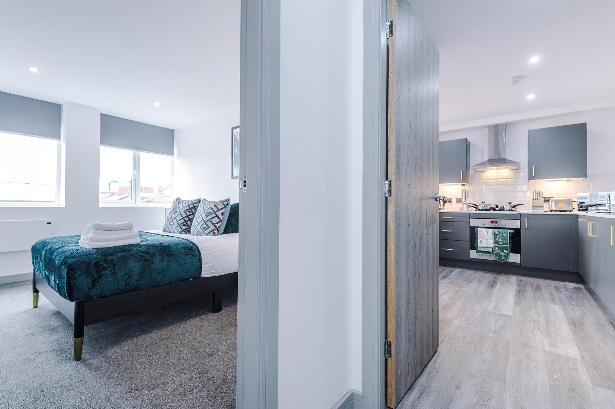 Charles House Serviced Apartments Preston  Bagian luar foto